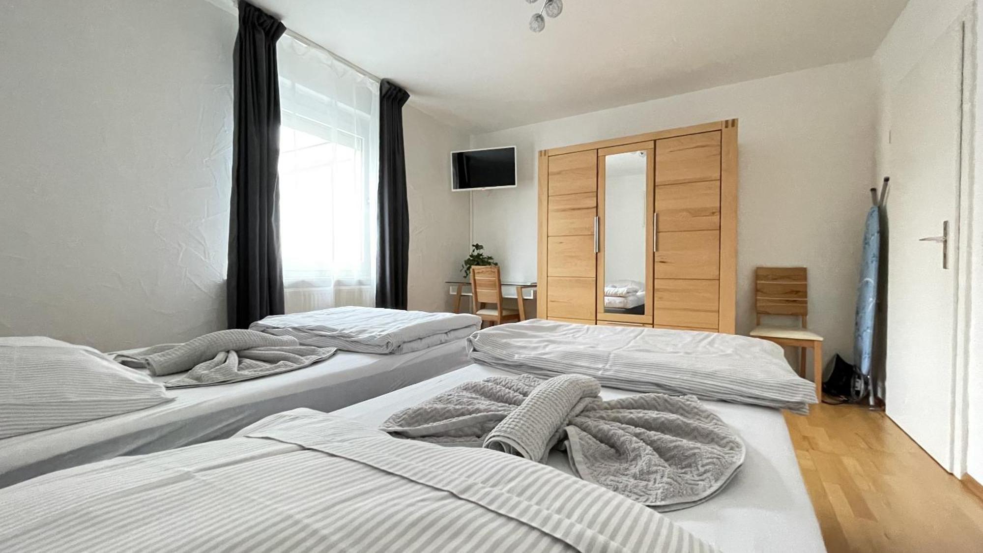 Fewo Reutlingen Heinestrasse ภายนอก รูปภาพ